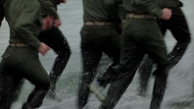 Flying low and feeling mean - An Officer and a Gentleman