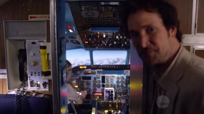 - Flynn?
- I know, I know, calm the passengers. - The Librarians