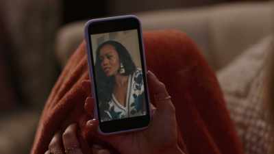 Focus on someone new like,
I don't know, - Hearts Around the Table: Jenna's First Love