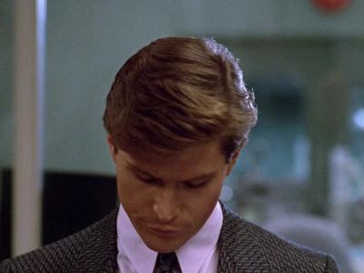 Focus. You're getting lost
in your own head. - MacGyver