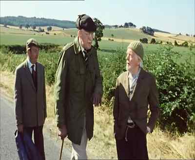(Foggy) Good day.
We'd like to see your Christmas selection. - Last of the Summer Wine