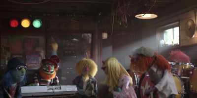 - (FOLK MUSIC PLAYING)
- (SINGING) - The Muppets Mayhem