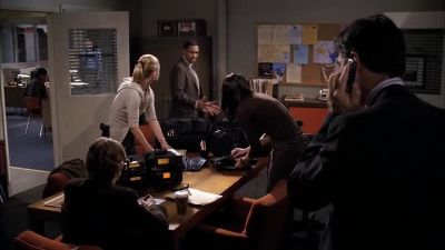 Folks. Uh... - Criminal Minds