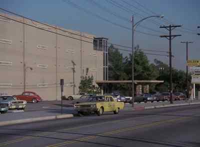 Follow that car.
Police emergency. - The Six Million Dollar Man