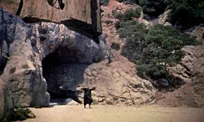 Follow. Follow. Follow. - The 7th Voyage of Sinbad