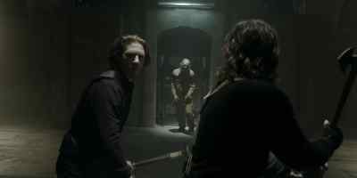 - Follow my lead.
- Sure thing, mate. - The Walking Dead: Daryl Dixon