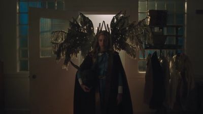 Follow me, your Gryphon Queen, - Riverdale