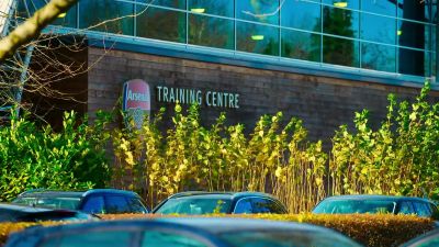Following the semi-final, spirits are high at Colney. - All or Nothing: Arsenal