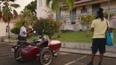Morning, Leon. Hey. - Death in Paradise