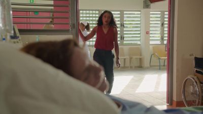 Maman? - Death in Paradise