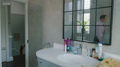 WATER TURNS OFF - Inside No. 9