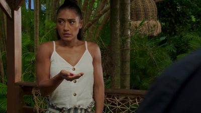 Emmet...open your eyes. - Death in Paradise