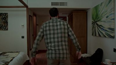 Ugh! Blblblb! - Death in Paradise