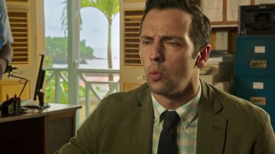 Wait. Wait. You walked up to him? - Death in Paradise