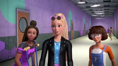 Miss Roberts. - Barbie: Big City, Big Dreams