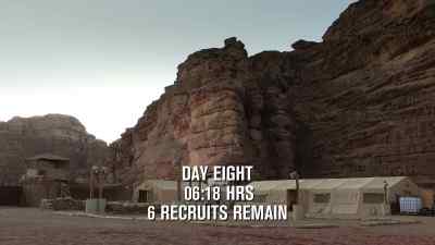 {\an7}[Mike sighs, groans] - Special Forces: World's Toughest Test
