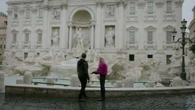 এই Fontana, দ্বি Trevi হয়। আশা হতে পারে। - Sharknado 5: Global Swarming