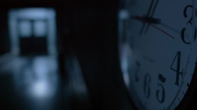 (Footsteps approaching)
(Metal clanging) - Teen Wolf
