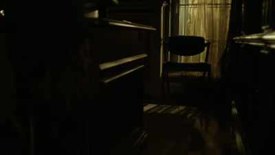 (FOOTSTEPS APPROACHING) - Absentia