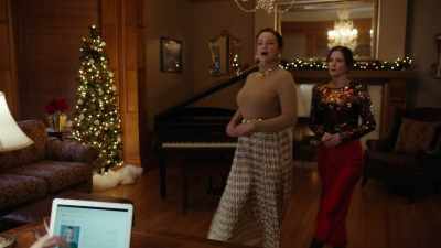 (footsteps approaching) - A Royal Christmas Crush