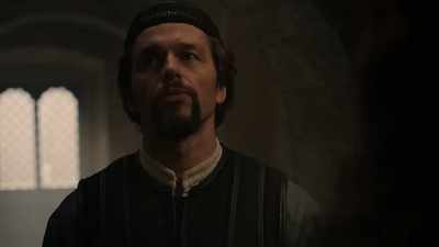 [ Footsteps approaching ] - Knightfall