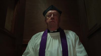 FOOTSTEPS APPROACHING - Father Brown