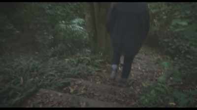 (footsteps crunching)
(crickets chirping) - Puzzle Box