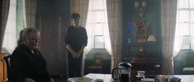 - [footsteps echoing]
- [door creaks open] - Doctor Jekyll