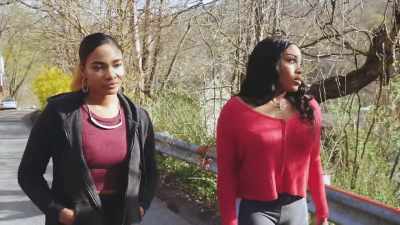 (footsteps plodding) - Queen of the Trap House 2: Taking the Throne