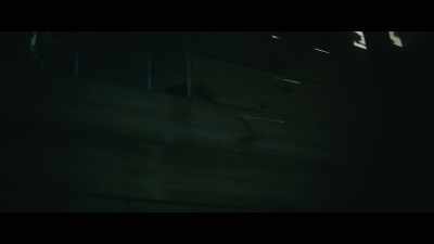 (footsteps pounding)
(creature growling) - The Bigfoot Trap