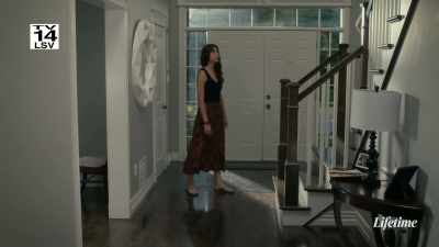 [footsteps
retreating] - Chris Watts: Confessions of a Killer