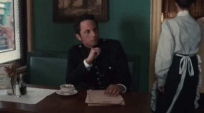 (FOOTSTEPS) - Murdoch Mysteries