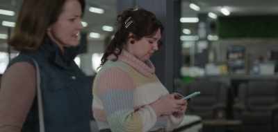 (footsteps)
(store music playing) - Aftertaste