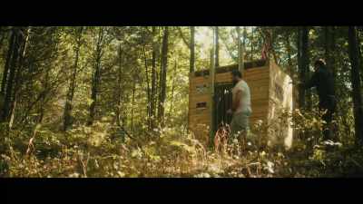(footsteps thudding) - The Bigfoot Trap