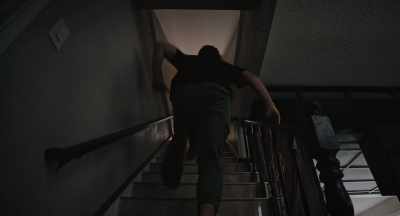 (footsteps thudding) - Parallax