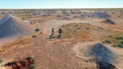 For 40 years, George has
been blowing things up. - Outback Opal Hunters
