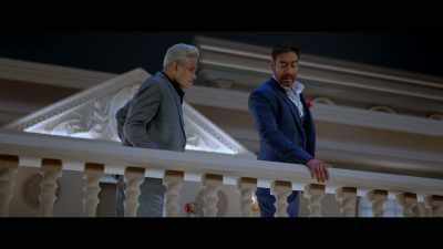 ...for 5000 so what's an egg - Total Dhamaal