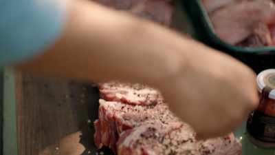 - For a cut this thick,
15 to 20 minutes. - Eva Longoria: Searching for Mexico
