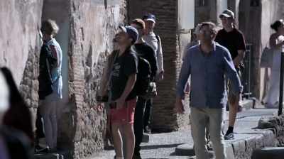  For archaeologists
 like kevin dicus, - Pompeii: Secrets of the Dead