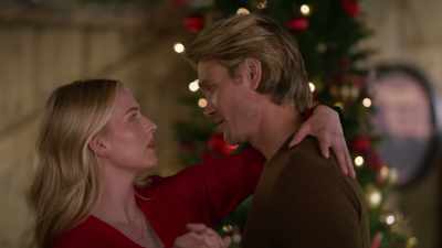 ♪ For auld lang syne, my dear  ♪ - Christmas on Windmill Way