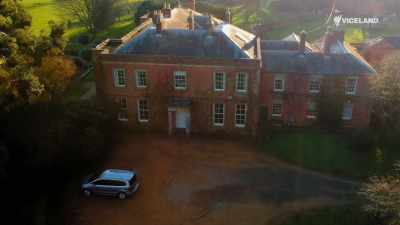 For centuries,
the British class system - Stacey Dooley Sleeps Over