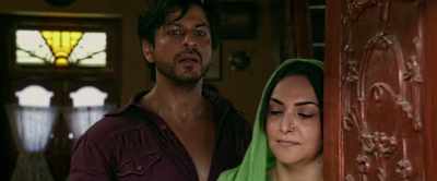 For your convenience,
we've organized transport. Fall in line. - Raees