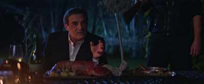 - For every mistakes I did to you.
- One apology to summarize everything? - Hitmen