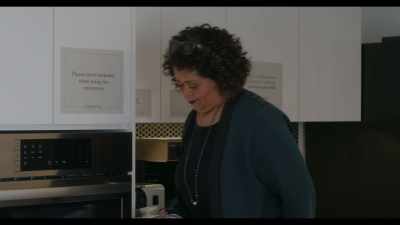 For example, who spends months
making someone their mentor, - Inventing Anna