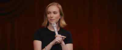 - For I did not know the prayer.
- (scattered laughter) - Hannah Einbinder: Everything Must Go