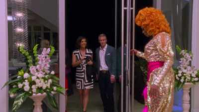 ♪ For your love ♪ - AJ and the Queen