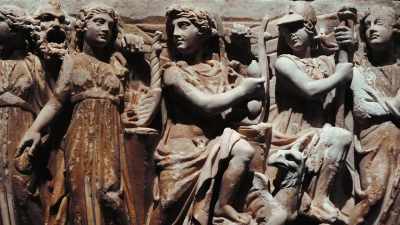  For many romans, when they
 looked at a female gladiator, - Colosseum