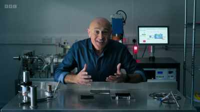 For me,
this is an entirely unexpected - Secrets of Size: Atoms to Supergalaxies