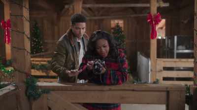 For this one, just try not
looking through the viewfinder. - A Picture Perfect Holiday