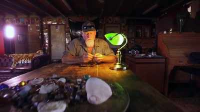 For Pete and Mick,
black opal is the ultimate gem. - Outback Opal Hunters